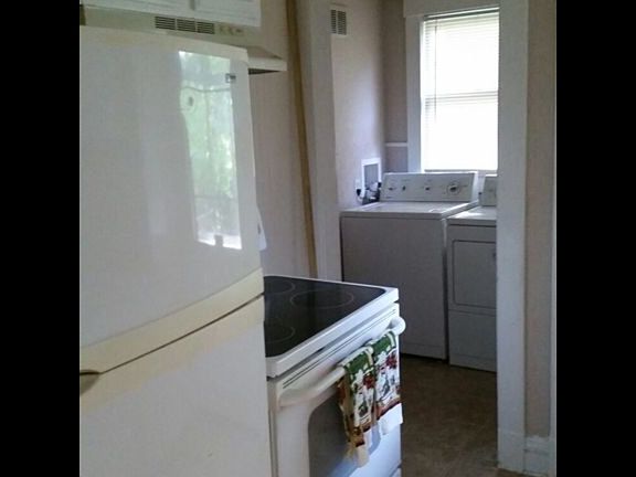 5th image of 2714 Indiana Ave