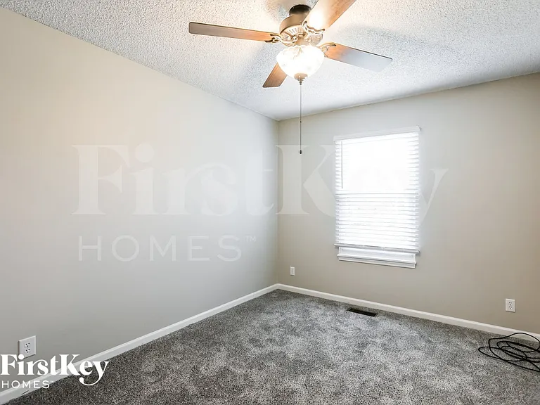 8688 NE 110th St — Photo 11