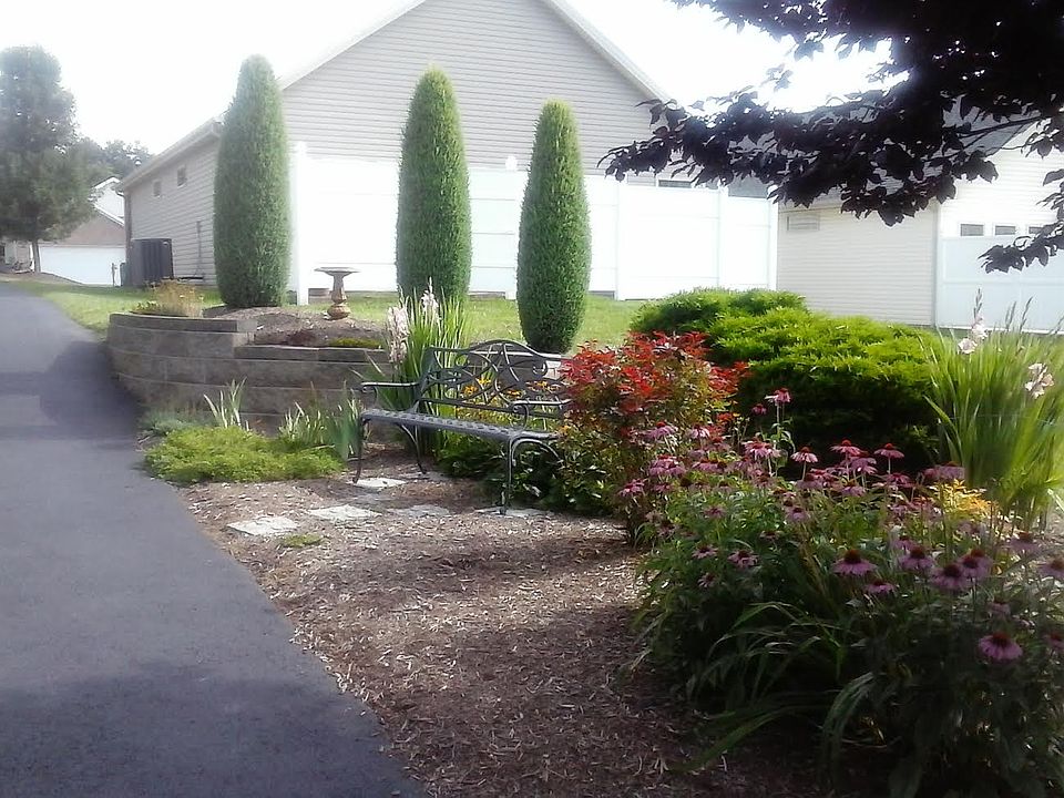 1st image of 205 Windsong Ln