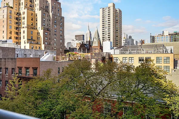 Sold by Compass | media 2