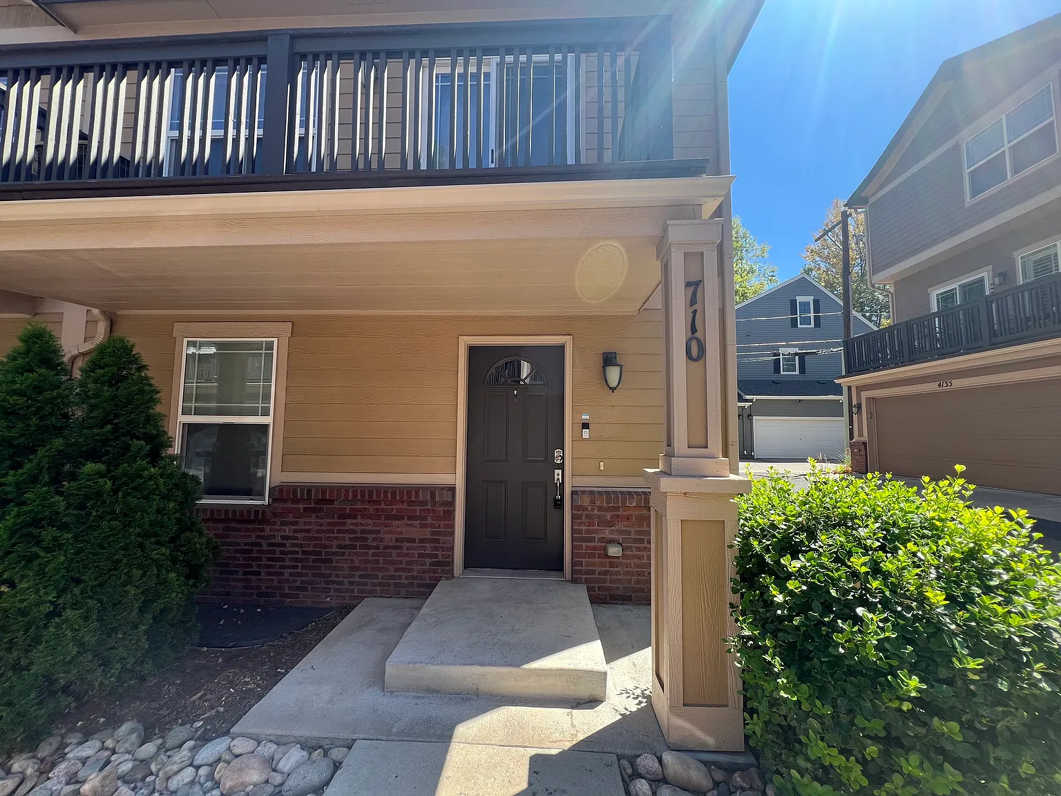 3 bed, 1480 sqft, $3,195 — Photo 3