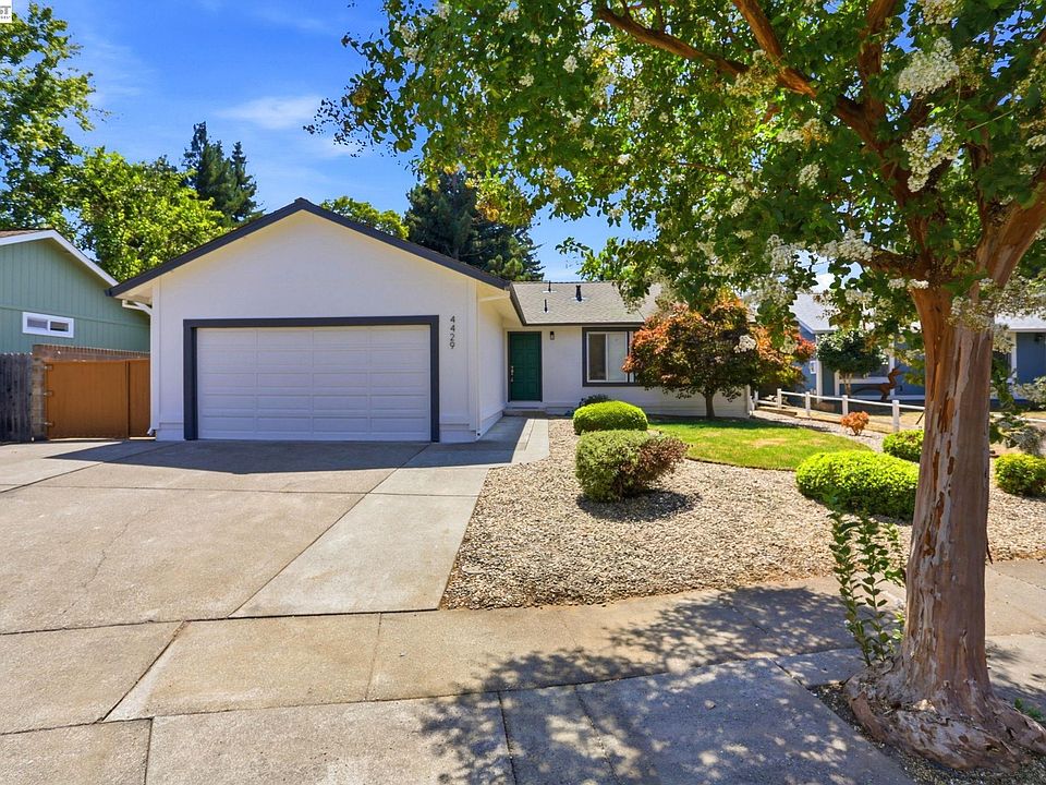 1st image of 4429 Summerfield Dr