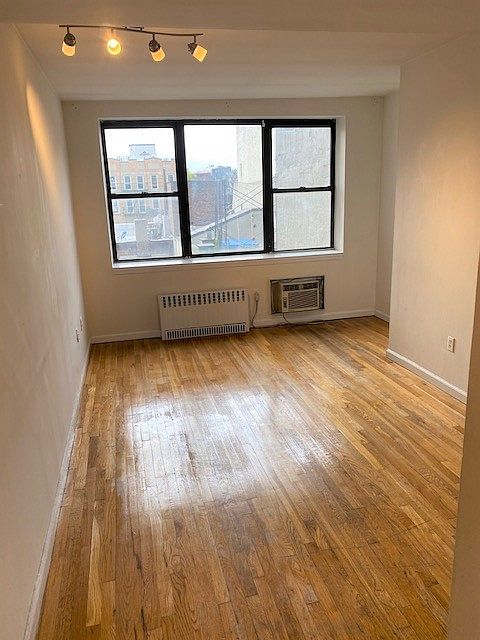 2nd image of 218 W 14th St APT 10W