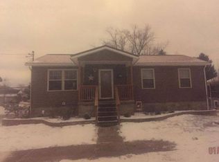 118 Fair Ave, Middlebourne, WV 26149