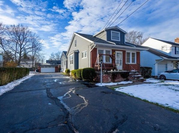 1592 Biltmore Rd