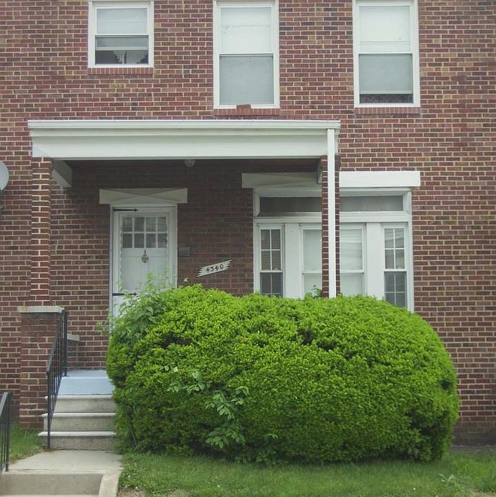 Exterior (Front)