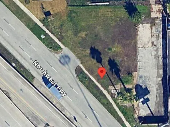 11020 Nw Fwy, Houston, TX 77007