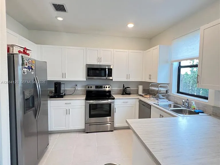 20610 NE 5th Pl #6104 — Photo 13