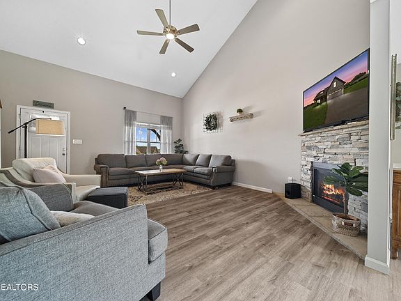 5th image of 1165 Blackstone View Ln