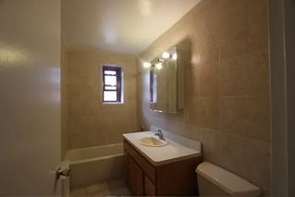 Rented by Robyn Lee, LREB | media 38