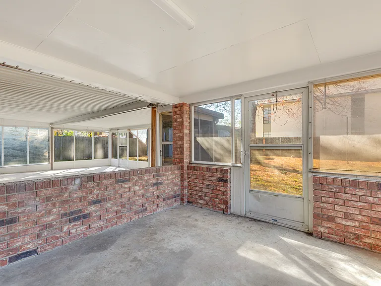 113 Aberdeen Dr — Photo 22