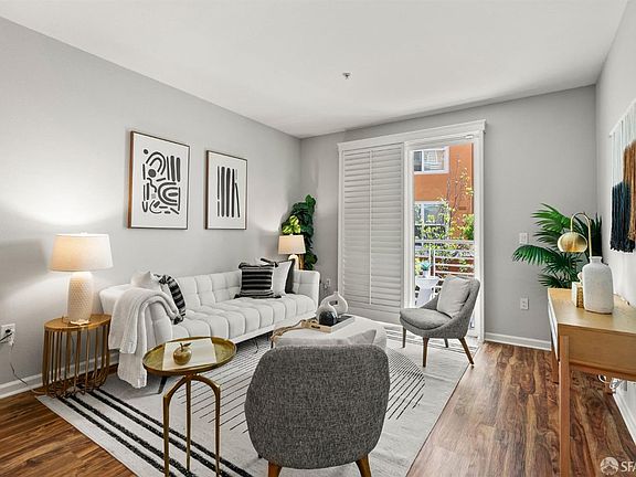 4th image of 301 Crescent Ct APT 3103