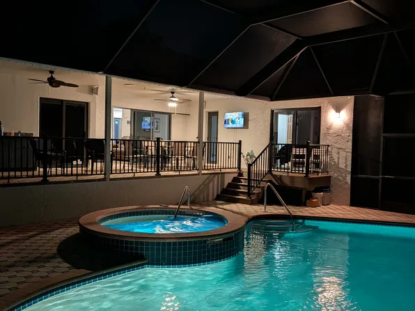 324 Sharwood Dr, Naples, FL 34110