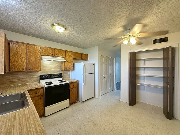 1304 Quail Cir — Photo 30