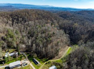 2723 Redbud Valley Dr, Maryville, TN 37801