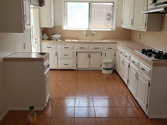 3rd image of 3512 E Miriam Dr