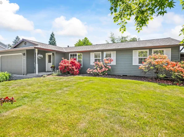 424 NW Darnielle St, Hillsboro, OR 97124