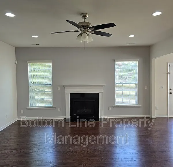 10708 Sky Chase Ave NW — Photo 19