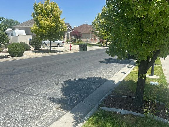 4th image of 6331 W Ridge Dr