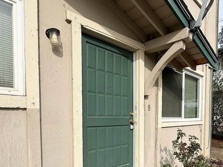 3512 Adams Ln — Photo 2