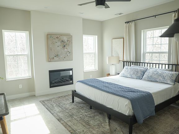 5th image of 671 Lynch Ln