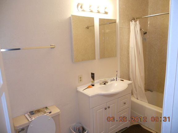 4th image of 3460 Glade St