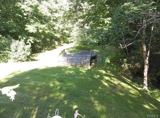 170 Kent Shore Dr, Carmel, NY