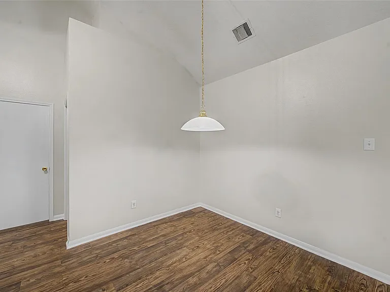 1111 Auburn View Ln — Photo 11