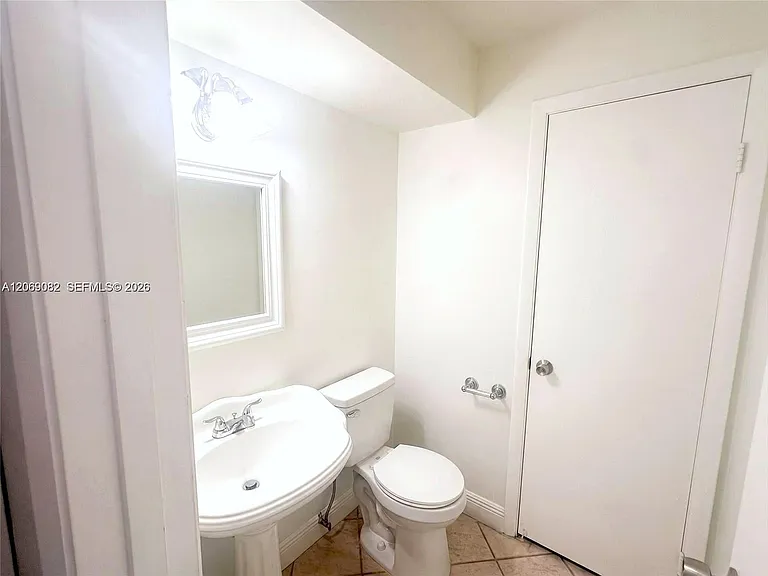 13273 SW 110th Ter #211 — Photo 9