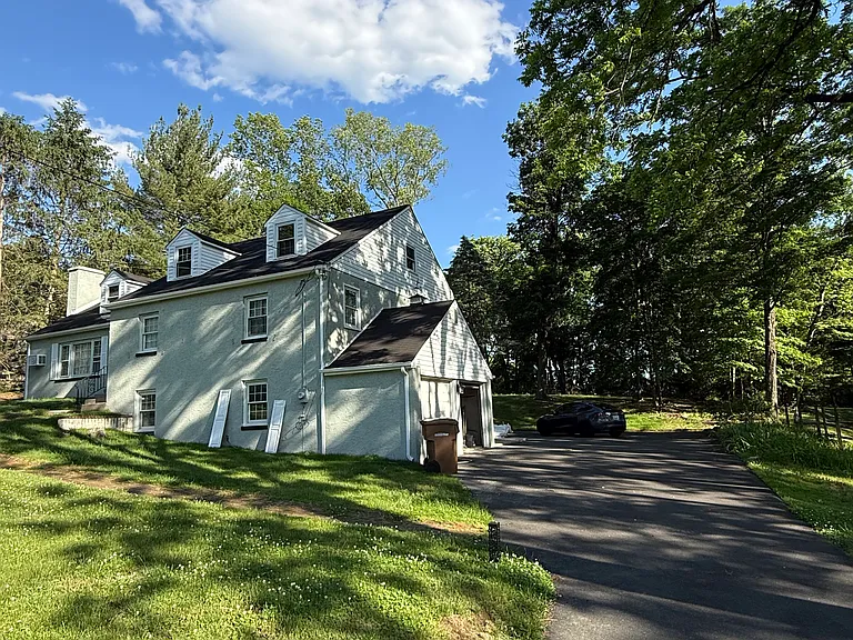 1116 Hagues Mill Rd — Photo 1