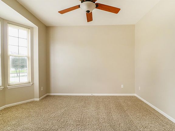 4th image of 3223 Rosefield Dr