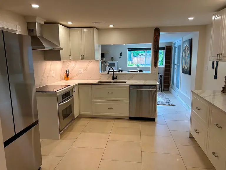 9211 Chapmond Cres #686 — Photo 7