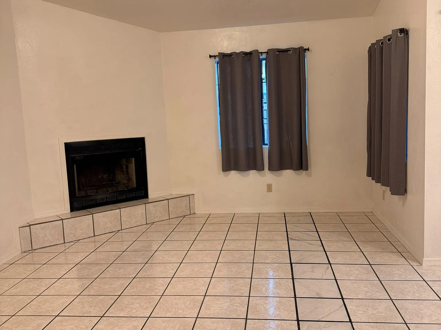 3 bed, 1247 sqft, $1,700 — Photo 2