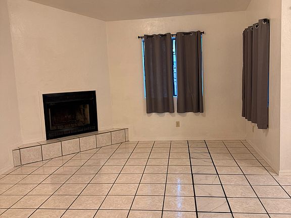 2nd image of 943 Avenida Palomas
