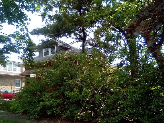 3rd image of 27 Orchard Ave