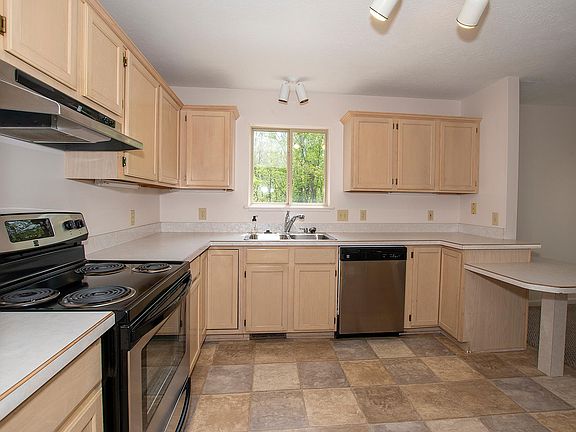 3rd image of 3699 Taos Cir