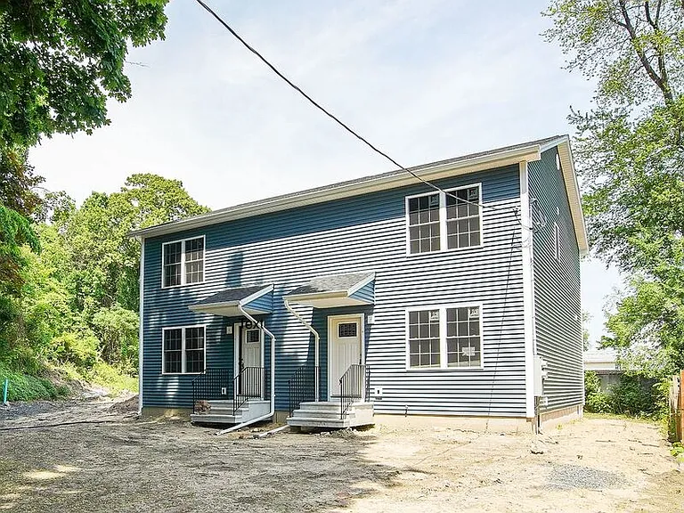 2 James St #1 — Photo 1