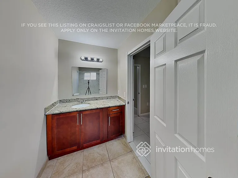17035 SW 145th Ave — Photo 9