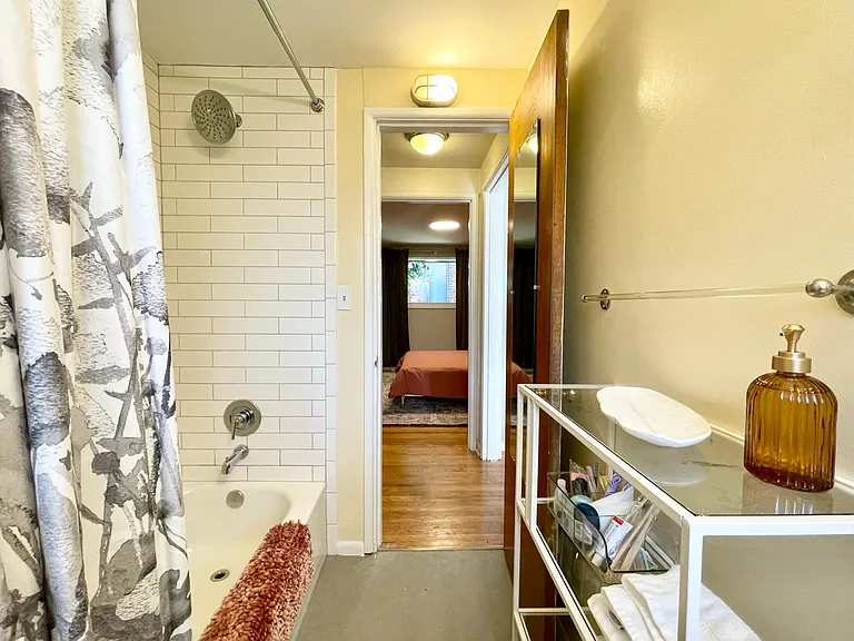 4324 3rd Ave NW — Photo 9