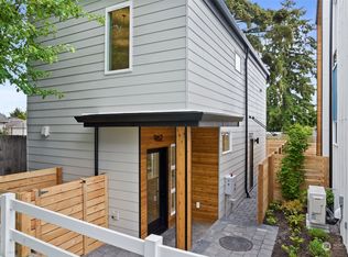 962 NW 96th St, Seattle, WA 98117