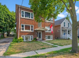 81 Maple St #2, Saint Catharines, ON L2R 2B1