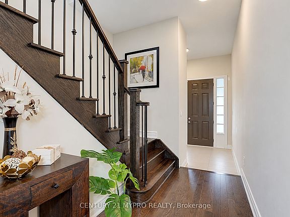 4th image of 36 Hayeraft St