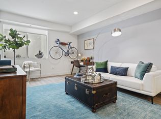 Living at NoHo, North Hollywood, CA 91601