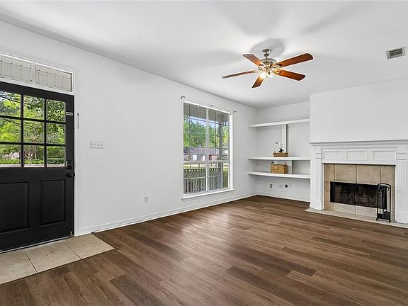 2nd image of 212 Northridge Dr