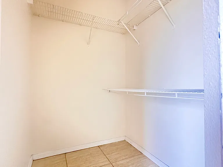 13706 Glasser Ave — Photo 10