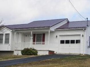 7627 Brooklyn Rd, Radford, VA 24141