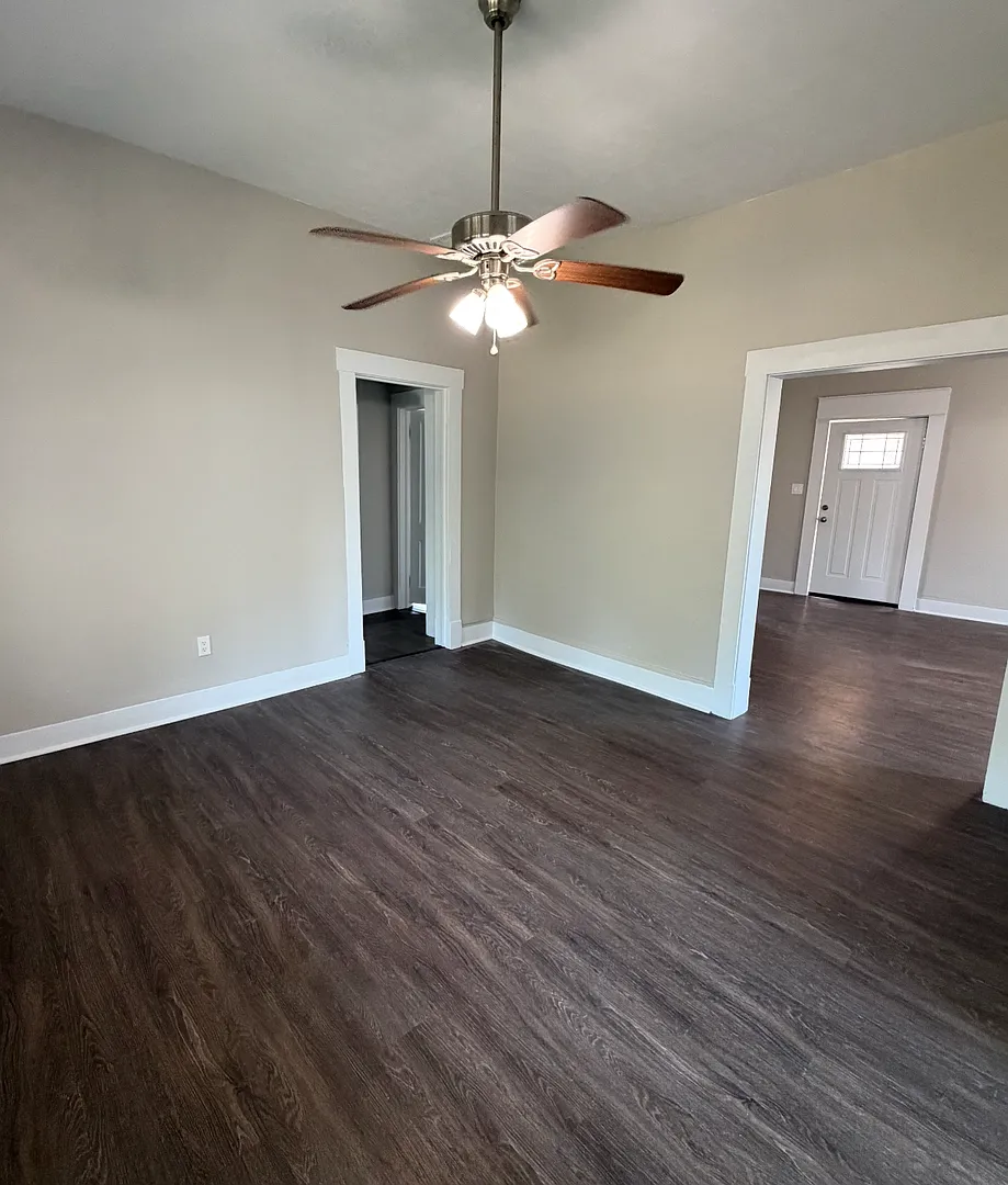 2 bed 1 bath home in Tuscumbia — Photo 3
