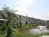 4th image of 239 Pond View Dr