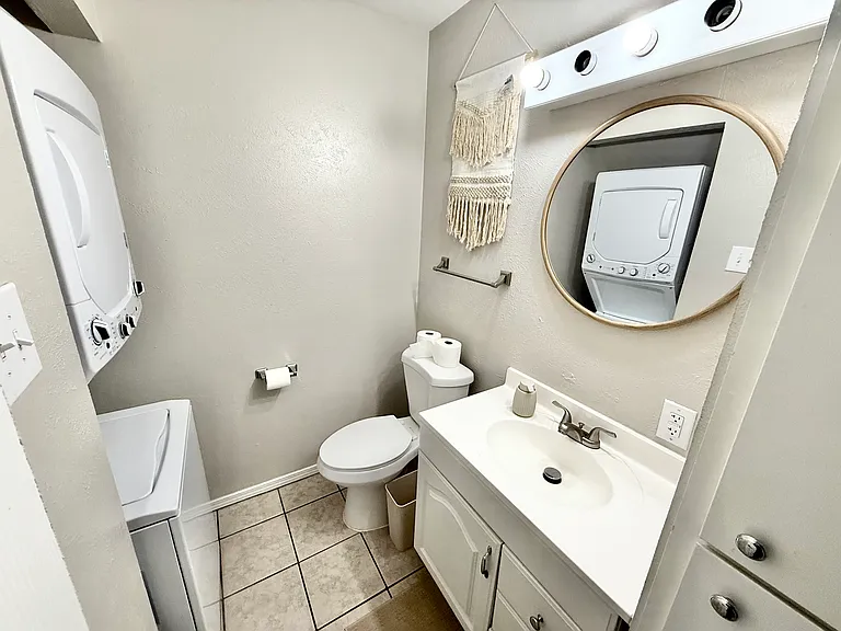 1905 W Morton St #19 — Photo 6