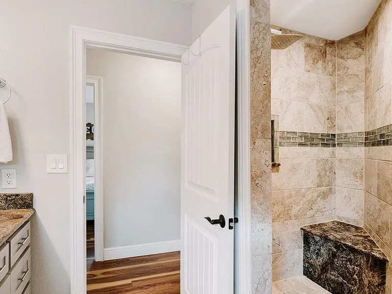 134 Sinclair St — Photo 16